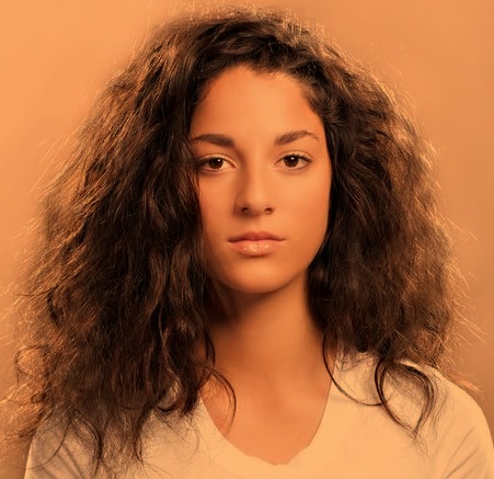 Causes of dry and frizzy hair